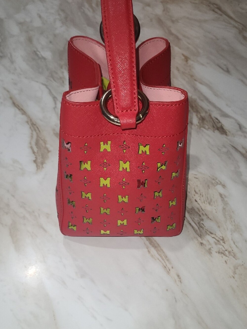 Metrocity Bucket Bag - Picture 9 of 13